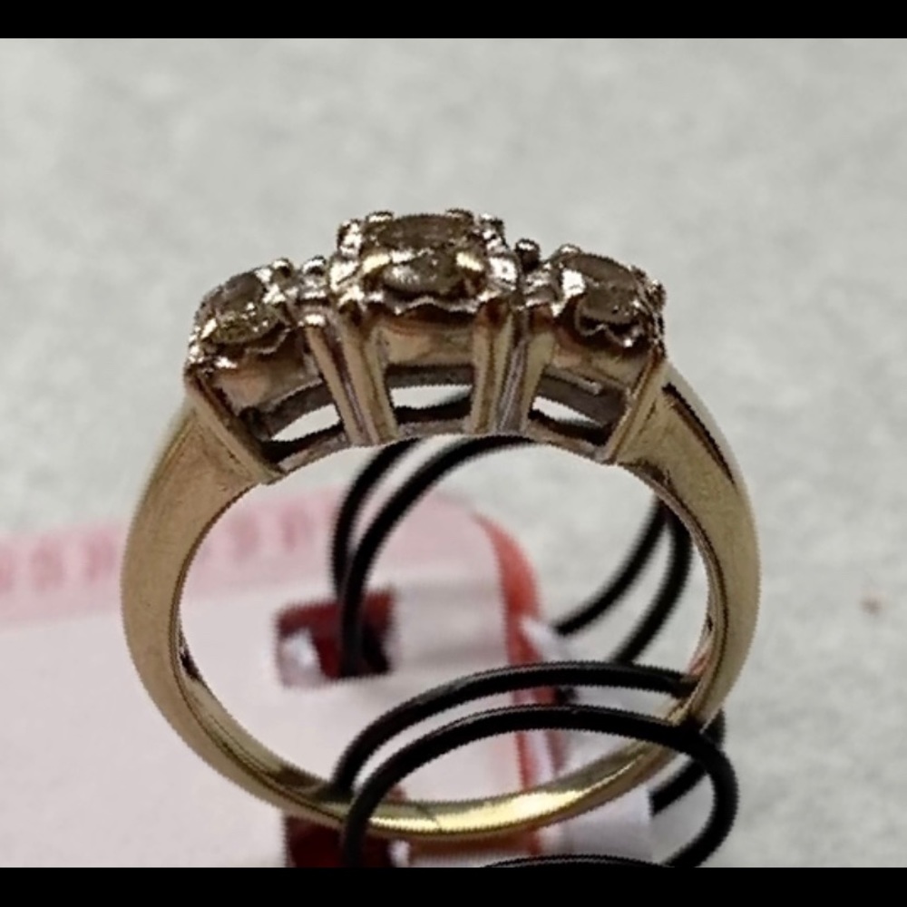 Past Present Future ring - Picture 4 of 6